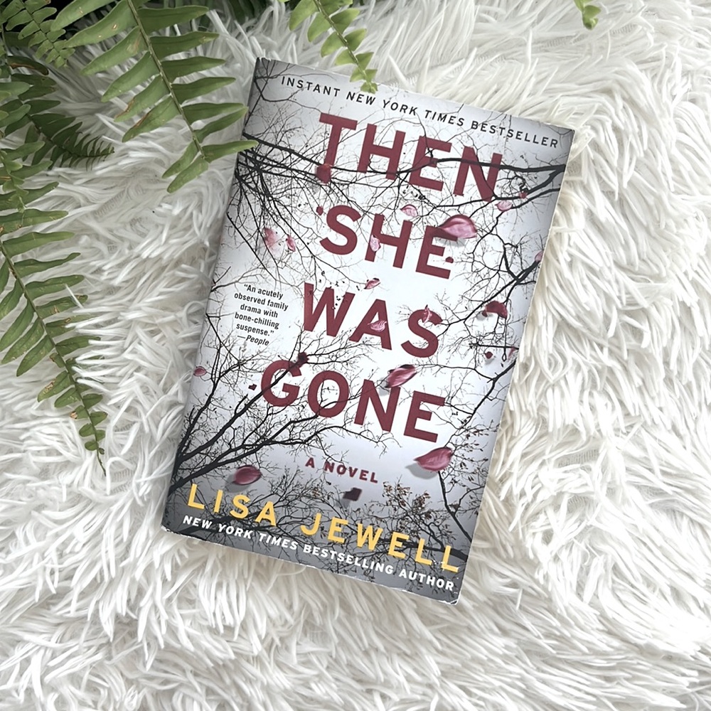 The She Was Gone by Lisa Jewell